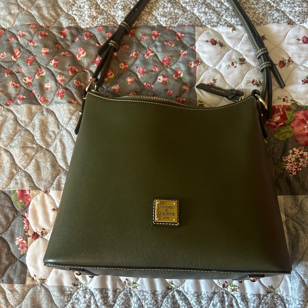 Dooney and Bourke purse